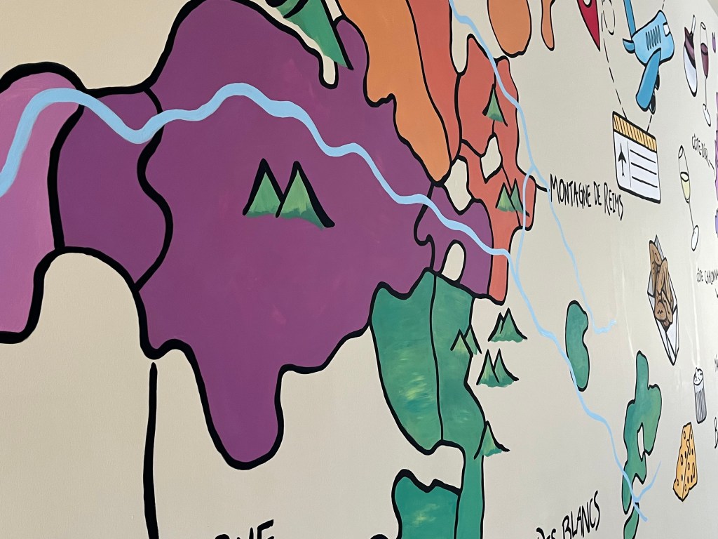 Restaurant wall mural complete